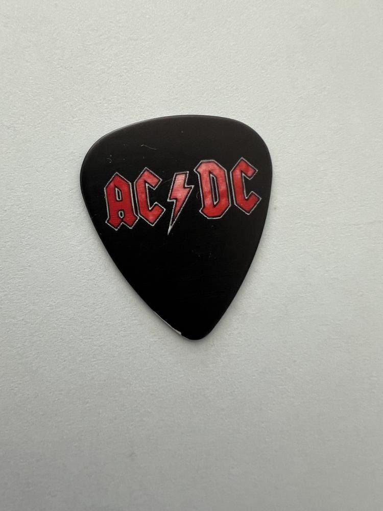 AC/DC guitar pick