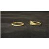 Image 2 : APPROX 18K LADIES WEDDING RING & APPROX 10K LADIES SIGNET RING (3.2G TOTAL)