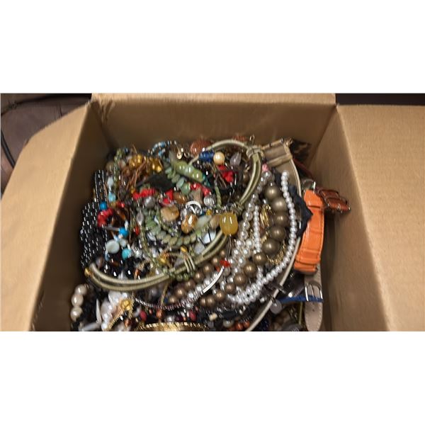 MISC COSTUME JEWELRY