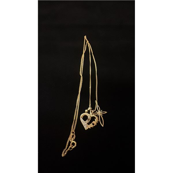 APPROX 14K CHAIN (20") WITH 3 APPROX 10K+ PENDANTS (4.9G)