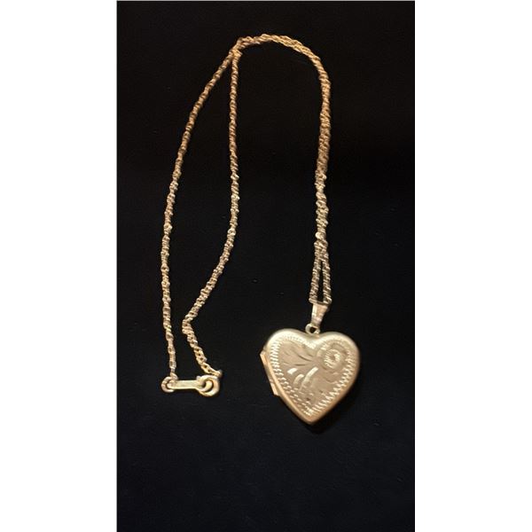 APPROX 10K CHAIN (18") WITH APPROX 10K LOCKET (3.4G)