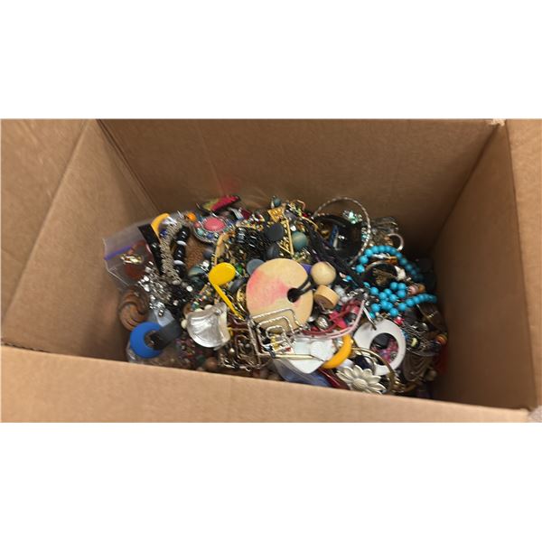 MISC COSTUME JEWELRY