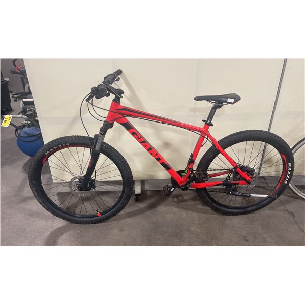 GIANT TALON ORANGE 18 SPEED FRONT SUSPENSION MOUNTAIN BIKE WITH FULL DISC BRAKES