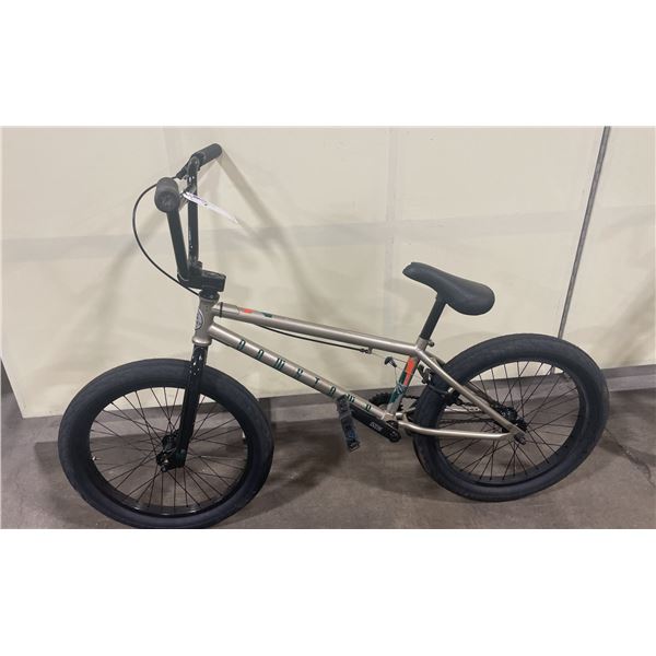 HARO DOWNTOWN GOLD SINGLE SPEED BMX BIKE