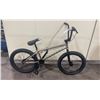 Image 2 : HARO DOWNTOWN GOLD SINGLE SPEED BMX BIKE