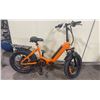 Image 5 : Y20 ORANGE ELECTRIC FOLDABLE E-BIKE WITH CHARGER - 75 KM RANGE, HYDRAULIC DISC BRAKES, 7 LEVELS,