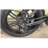 Image 6 : Y20 GREY ELECTRIC FOLDABLE E-BIKE WITH CHARGER - 75 KM RANGE, HYDRAULIC DISC BRAKES, 7 LEVELS,