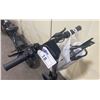 Image 2 : JETSON BLACK SINGLE SPEED FRONT SUSPENSION ELECTRIC BIKE WITH LUGGAGE RACK & FULL DISC BRAKES *HAS
