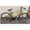 Image 2 : RALEIGH AMBUSH GOLD 18 SPEED MOUNTAIN BIKE *BENT REAR WHEEL*