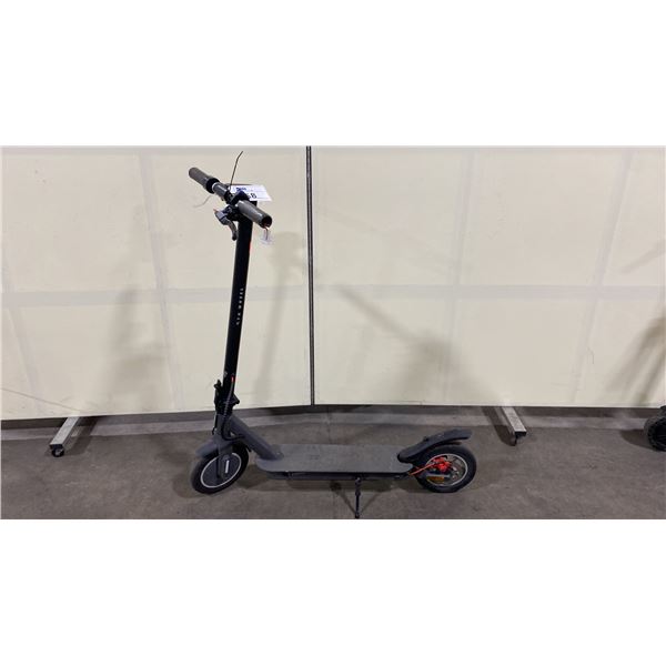 5TH WHEEL BLACK AND GREY  ELECTRIC SCOOTER *NO KEY OR CHARGER*