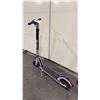 Image 3 : GOTRAX GREY AND BLACK ELECTRIC SCOOTER *NO KEY OR CHARGER*