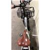 Image 4 : RAD POWER BIKES RIDE RAD WHITE  7 SPEED FRONT SUSPENSION ELECTRIC BIKE WITH FULL DISC BRAKES