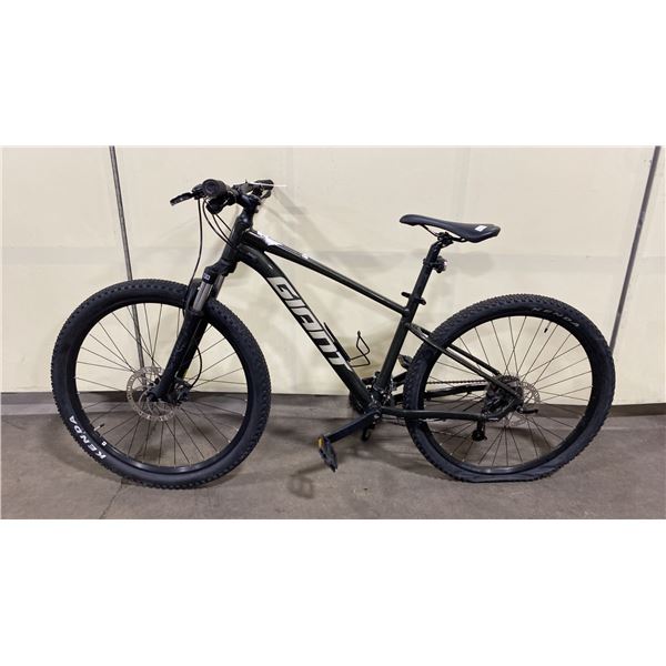 GIANT BROWN 18 SPEED FRONT SUSPENSION MOUNTAIN BIKE WITH FULL DISC BRAKES