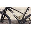 Image 2 : GIANT BROWN 18 SPEED FRONT SUSPENSION MOUNTAIN BIKE WITH FULL DISC BRAKES