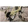 Image 4 : CCM ANNETTE BEIGE 7 SPEED MOUNTAIN BIKE
