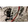 Image 4 : MOTOBECANE WHITE 24 SPEED RACING BIKE WITH DISC BRAKES