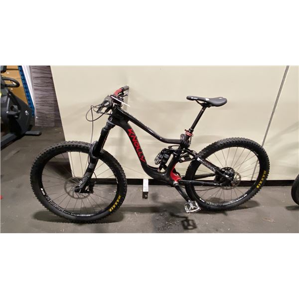 KNOLLY WARDEN BLACK 10 SPEED FRONT SUSPENSION MOUNTAIN BIKE WITH FULL DISC BRAKES