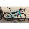Image 2 : SPECIALIZED DIVERGE BLUE 18 SPEED TOURING BIKE WITH FULL DISC BRAKES
