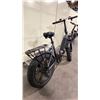 Image 4 : Y20 GREY ELECTRIC FOLDABLE E-BIKE WITH CHARGER - 75 KM RANGE, HYDRAULIC DISC BRAKES, 7 LEVELS,