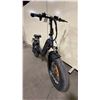 Image 3 : Y20 GREY ELECTRIC FOLDABLE E-BIKE WITH CHARGER - 75 KM RANGE, HYDRAULIC DISC BRAKES, 7 LEVELS,