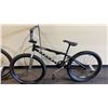 Image 1 : HARO PARKWAY BLACK BMX BIKE *BRAKES NEED REPAIR*