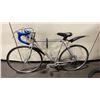 Image 2 : 2 BIKES: PEUGEOT SUPER SPORT SILVER VINTAGE ROAD BIKE & VEGABOND T.T2512 RED ROAD BIKE