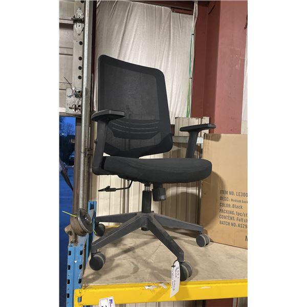 FAST TRACK IMPEX LE3001 BLACK MESH MID BACK ADJUSTABLE TASK CHAIR *IN BOX*