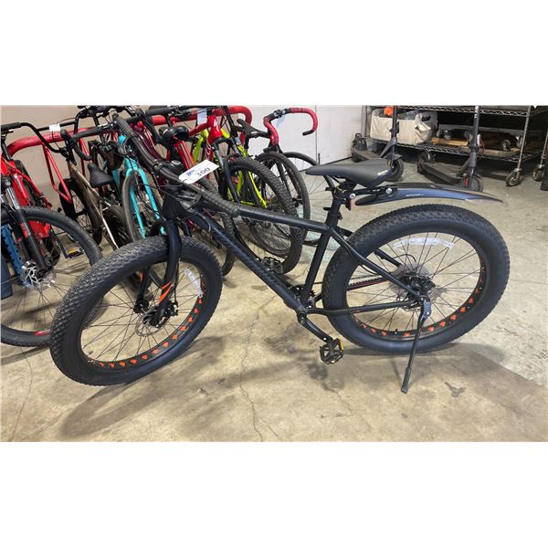 NORTHROCK BLACK 10 SPEED FAT TIRE BIKE WITH FULL DISC BRAKES