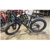 Image 1 : NORTHROCK BLACK 10 SPEED FAT TIRE BIKE WITH FULL DISC BRAKES