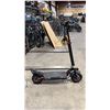Image 2 : ISCOOTER BLACK ELECTRIC SCOOTER WITH DISK BRAKES *NO KEY OR CHARGER, TURNS ON*