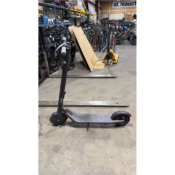 NINEBOT BLACK ELECTRIC SCOOTER *NO KEYS, NO CHARGER, TURNS ON*