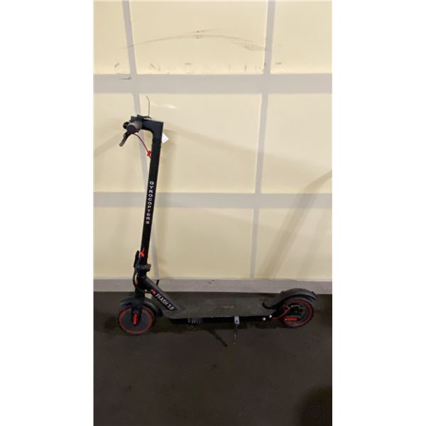 GYROCOPTERS FLASH 3.0 BLACK E-SCOOTER *NO KEY, NO CHARGER*