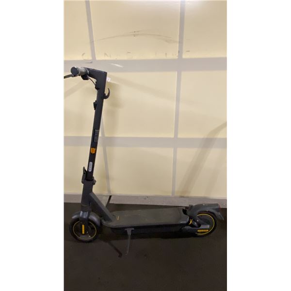 NINEBOT MAX GREY E-SCOOTER *NO KEY, NO CHARGER*