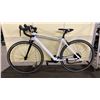Image 1 : VAN RYSEL IU 8 SPEED WHITE ROAD BIKE