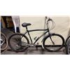 Image 2 : SPECIALIZED CROSSROADS SPORT GREEN 21 SPEED MOUNTAIN BIKE