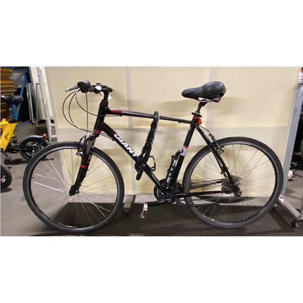 GIANT CYPRESSDX BLACK 24 SPEED FRONT SUSPENSION MOUNTAIN BIKE