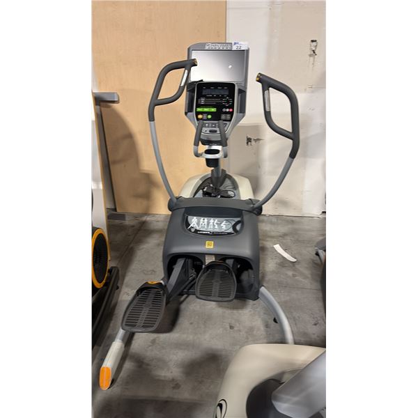 OCTANE FITNESS LATERAL MOVE IN A NEW DIRECTION ELLIPTICAL TRAINER