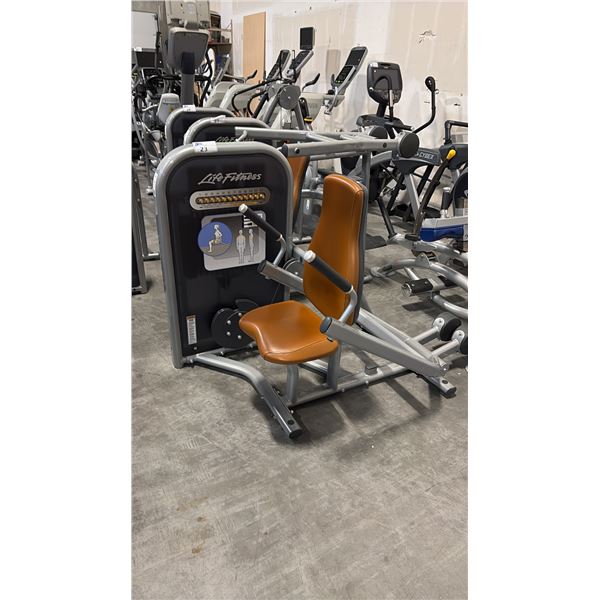LIFE FITNESS TRICEPS PRESS MACHINE