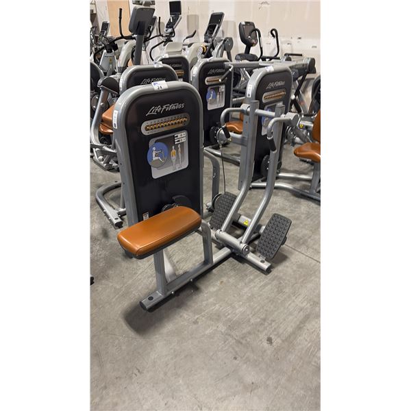 LIFE FITNESS SEATED ROW MACHINE