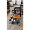 Image 1 : LIFE FITNESS LEG EXTENSION