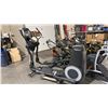 Image 1 : LIFE FITNESS 95X INSPIRE ELLIPTICAL CROSS-TRAINER