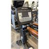 Image 2 : LIFE FITNESS LIFE CYCLE RECUMBENT STATIONARY BIKE