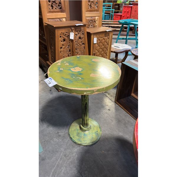 GREEN HAND FINISHED ROUND BISTRO TABLE 22"W