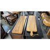 Image 1 : 2 EXOTIC WOOD CHARCUTERIE PADDLE BOARDS 32"L