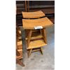 Image 1 : 4 EXOTIC WOOD STOOL STYLE 2