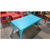 Image 4 : 5 PIECES OF BLUE ASSORTED TABLES
