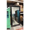 Image 1 : MIRROR 7' X 4' AND DISPLAY CASE