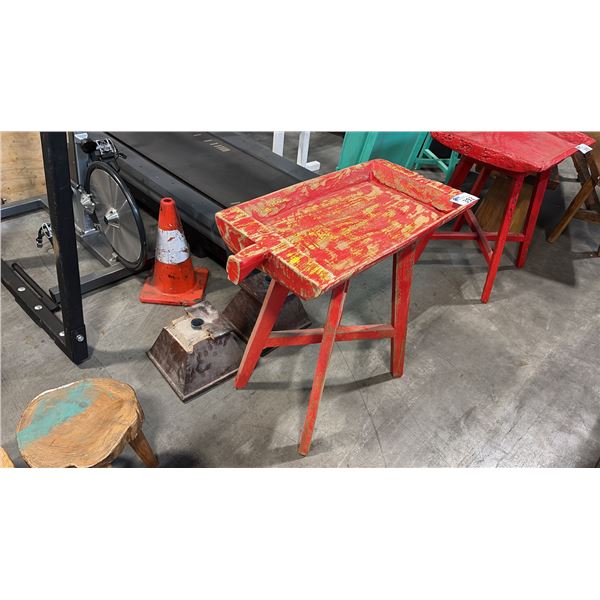 RED HAND FINISHED 32"W TABLE