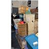 Image 1 : PALLET OF HOUSEHOLD MISC