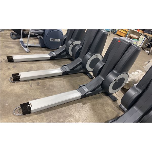 PRECOR 95X COMMERCIAL ELLIPTICAL CROSSTRAINER WITH DIGITAL DISPLAY